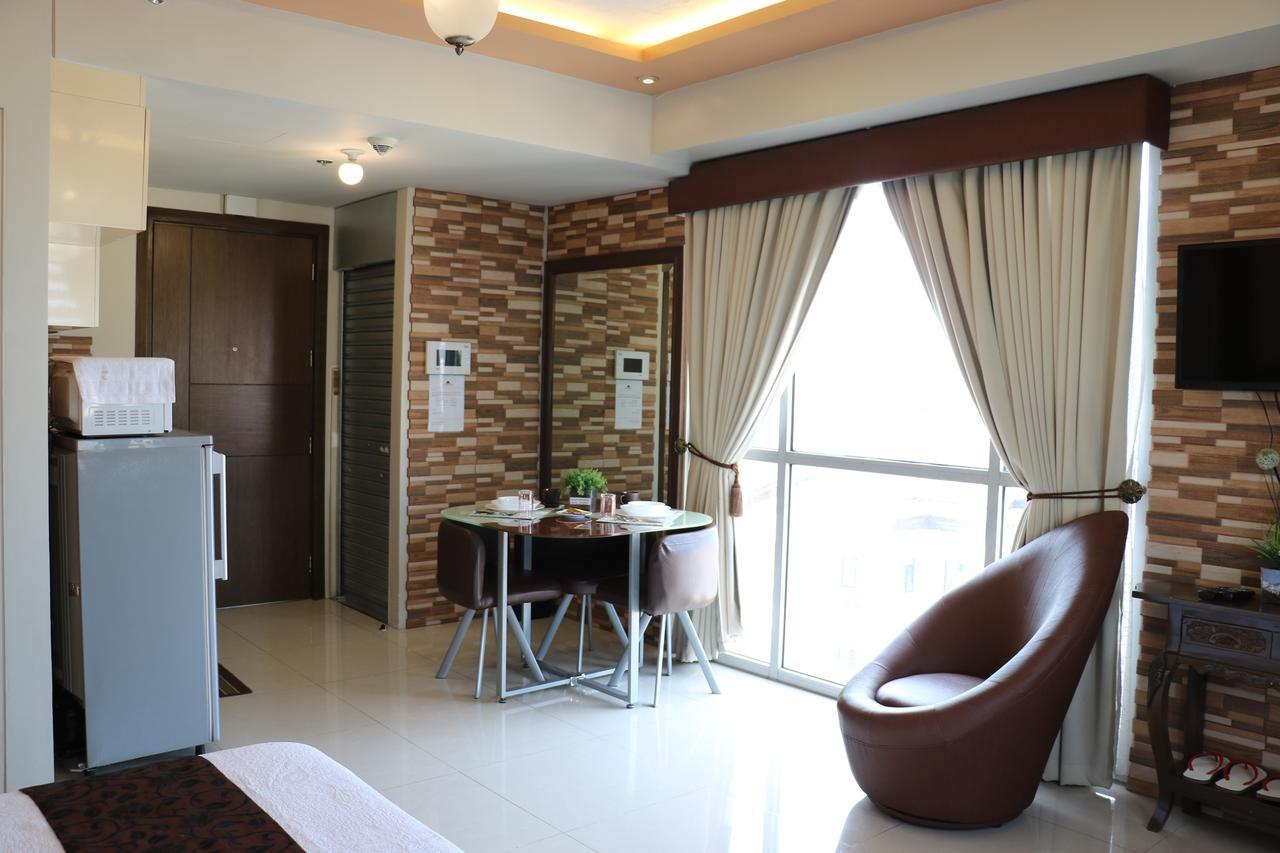 One Palm Tree Villas Manila Exterior foto