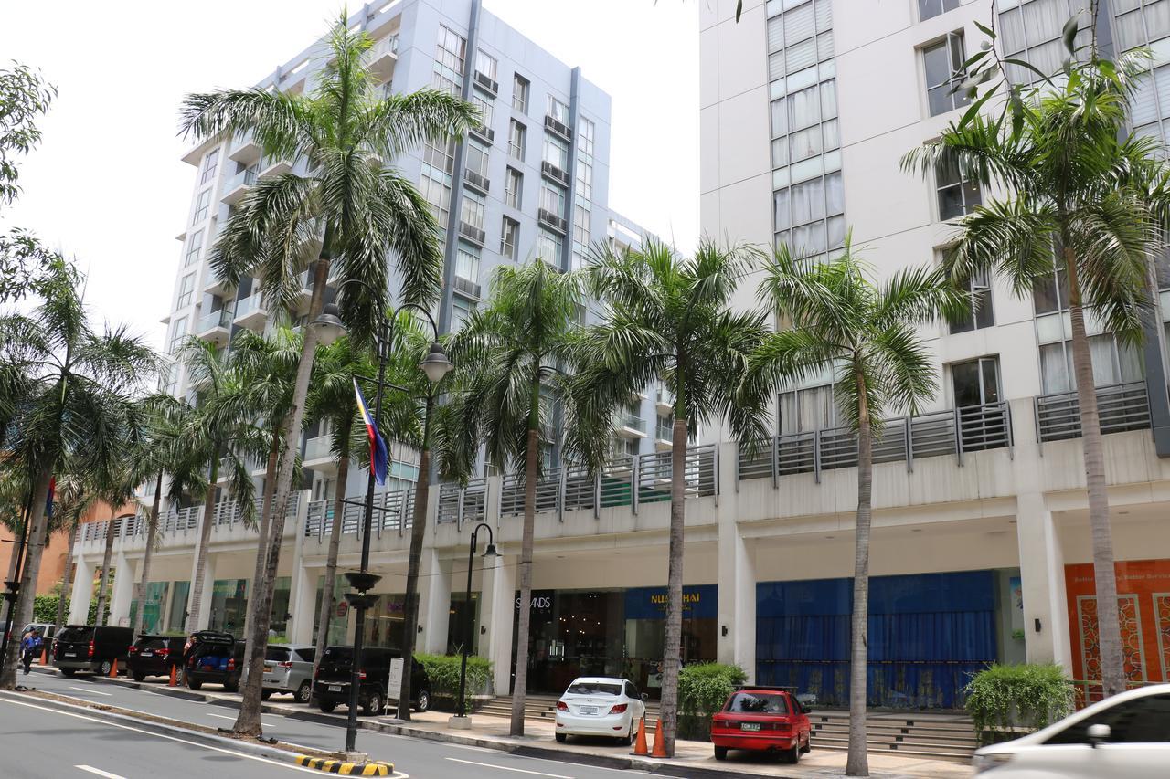 One Palm Tree Villas Manila Exterior foto